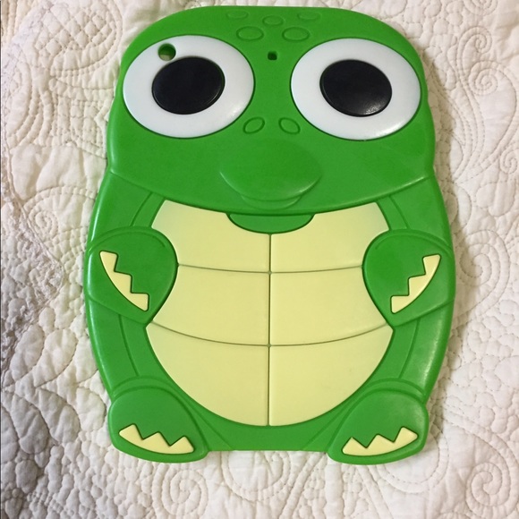 Claire's Other - iPad mini turtle case